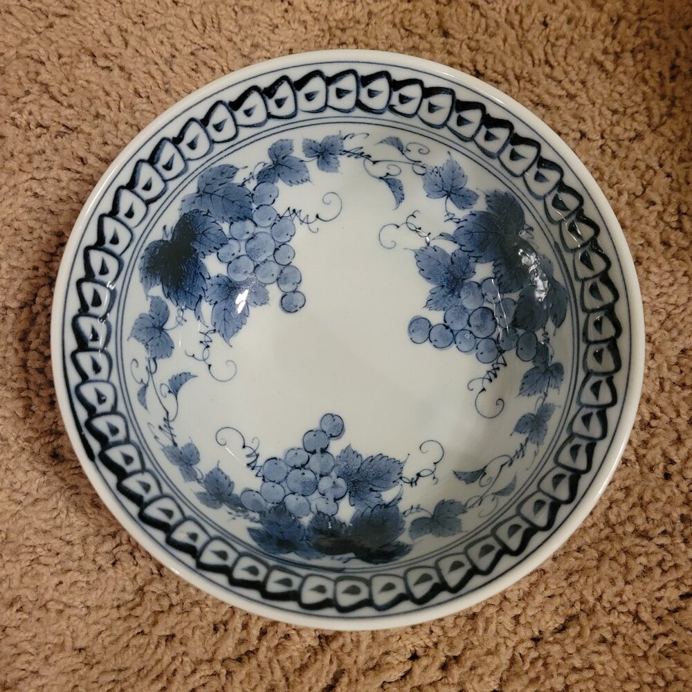 Vintage Japanese Porcelain Grape Leaf Rice Bowl